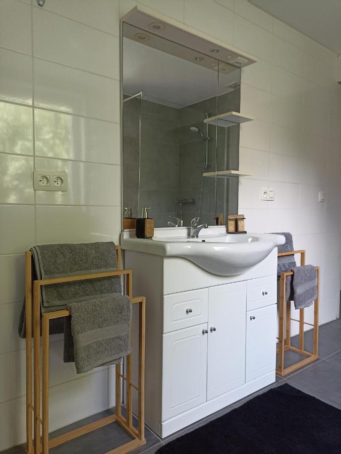 Loft Paisible Sur Les Hauteurs Du Centre Ville Спа Екстериор снимка